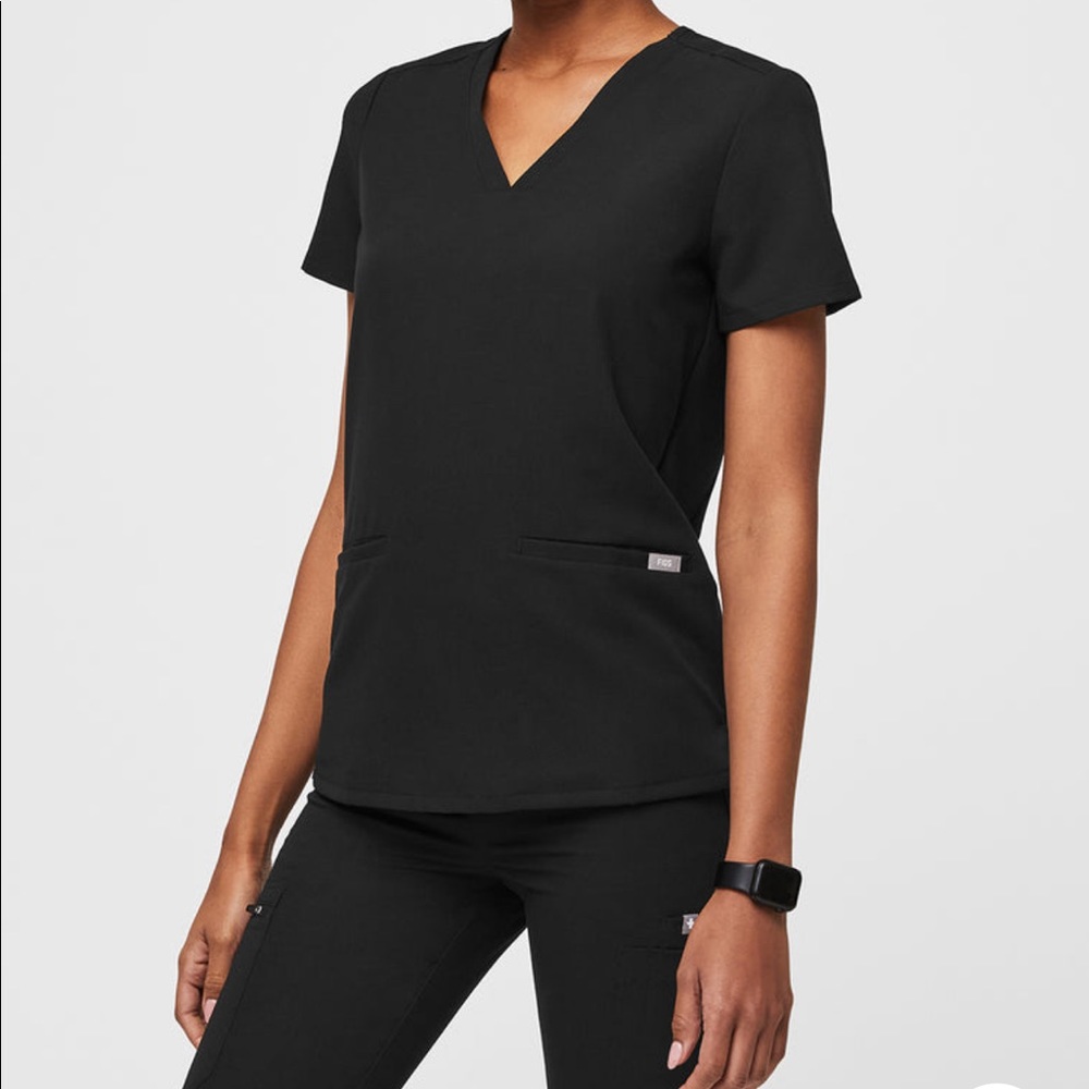 Figs set, XXS Casma top and XSP Yola scrub pants